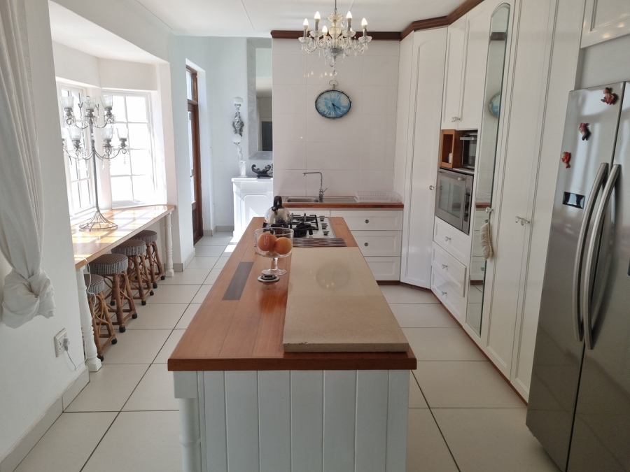 2 Bedroom Property for Sale in Kurtzenhof Western Cape